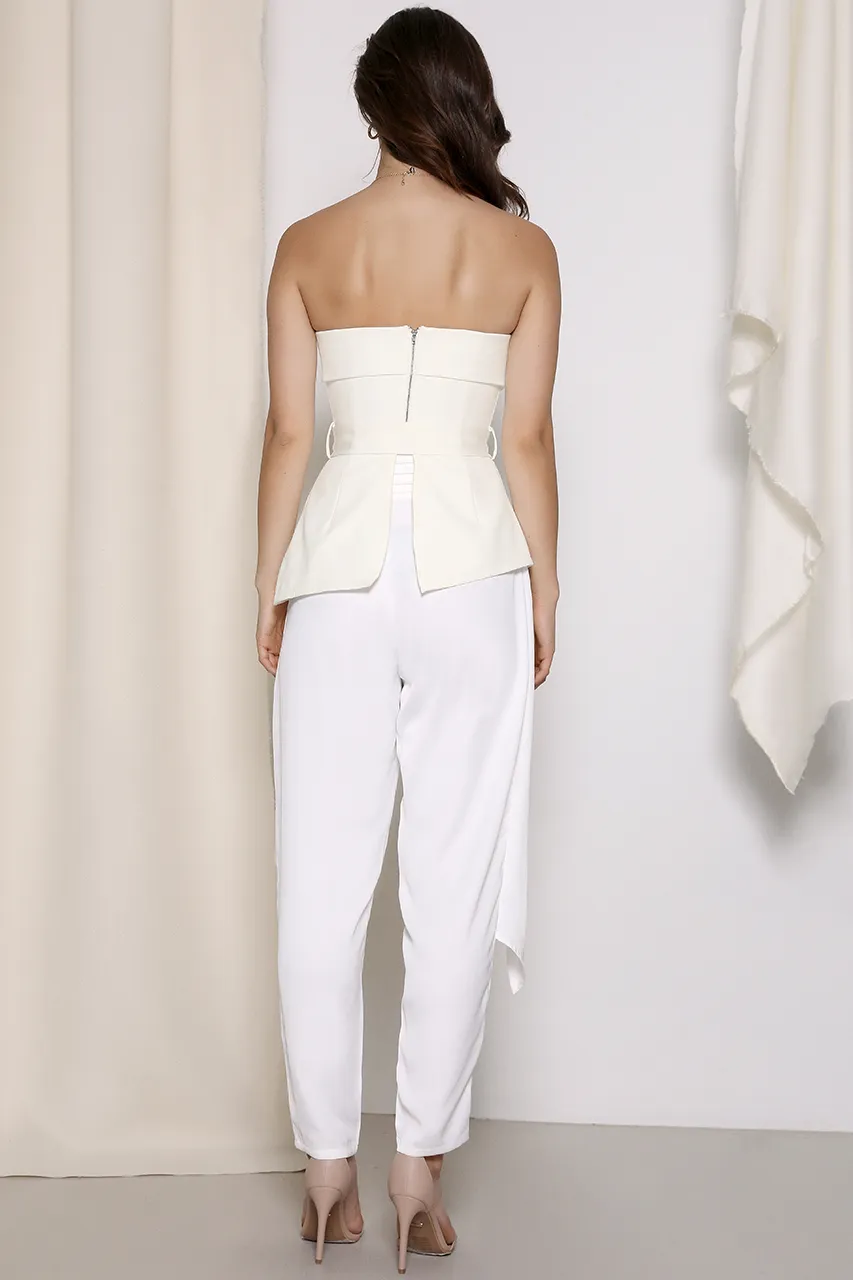 Wintour white pants